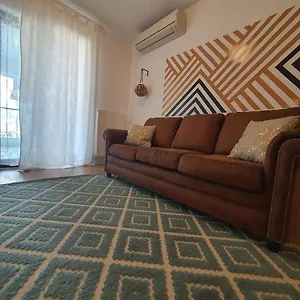 https://luxury-accommodation-design.bucharesthotelsnow.com