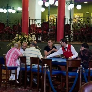 Hotel Hrizantema