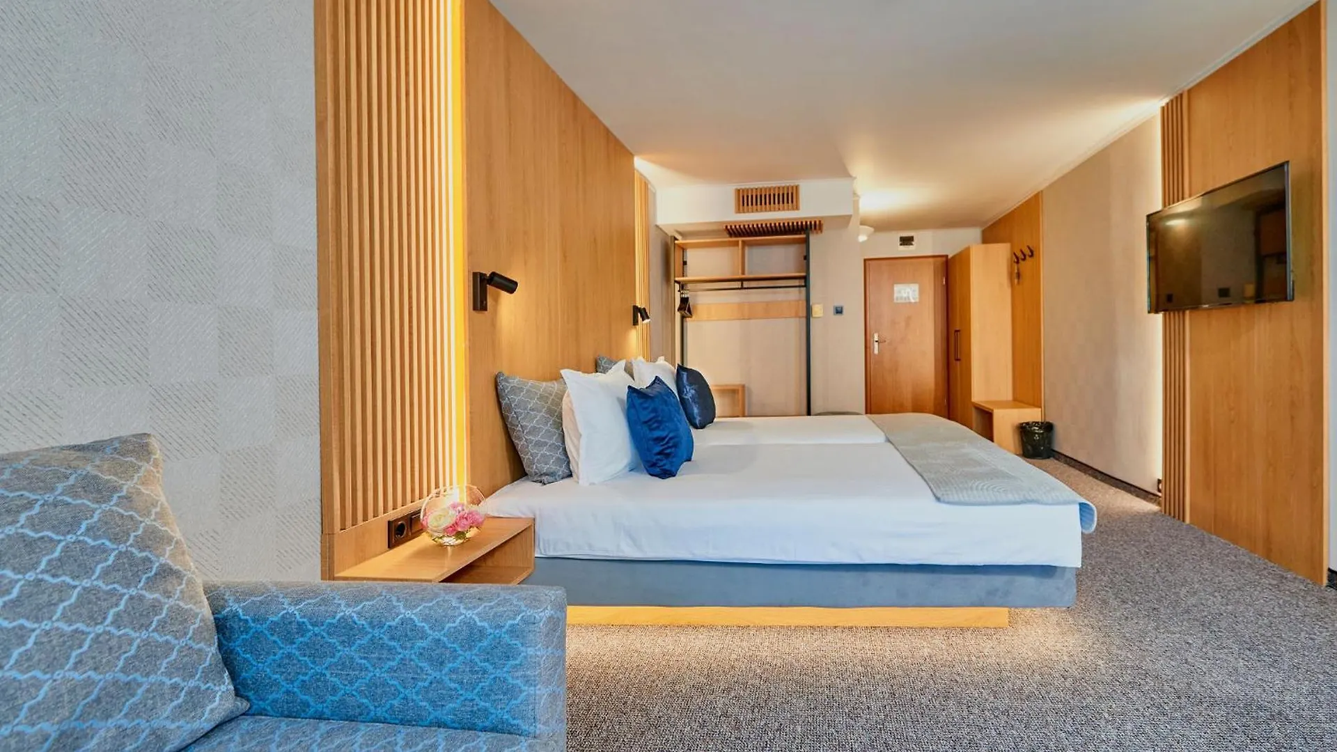 Sentido Bellevue Beach サニービーチ 4*,